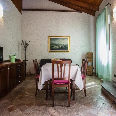 Residenza I Gioielli بيت ضيافة 2*