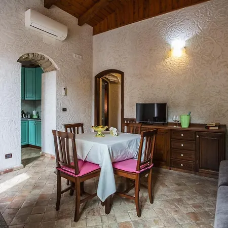 Residenza I Gioielli بيت ضيافة