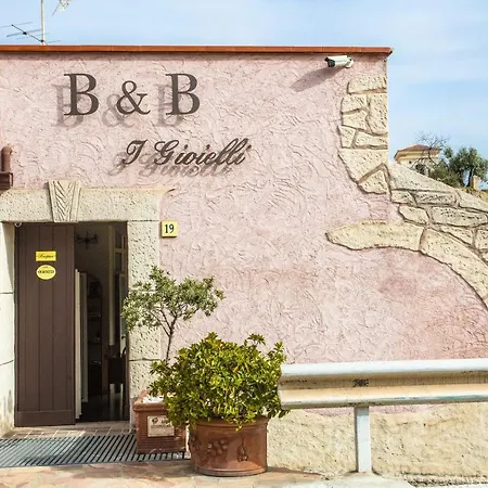 Residenza I Gioielli بيت ضيافة تروبيا