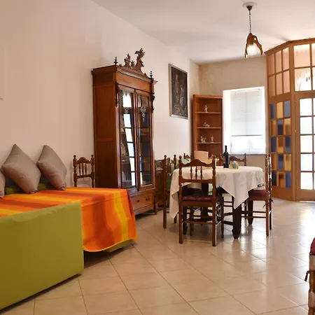 Residenza I Gioielli بيت ضيافة تروبيا