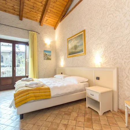 Residenza I Gioielli ゲストハウス