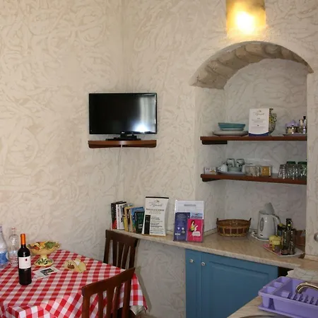 Residenza I Gioielli Πανσιόν Tropea