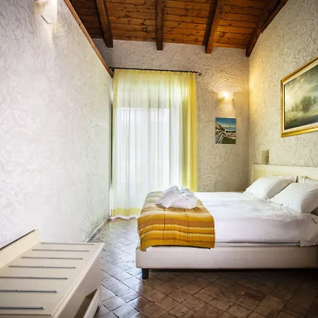 Residenza I Gioielli 4* トロペーア